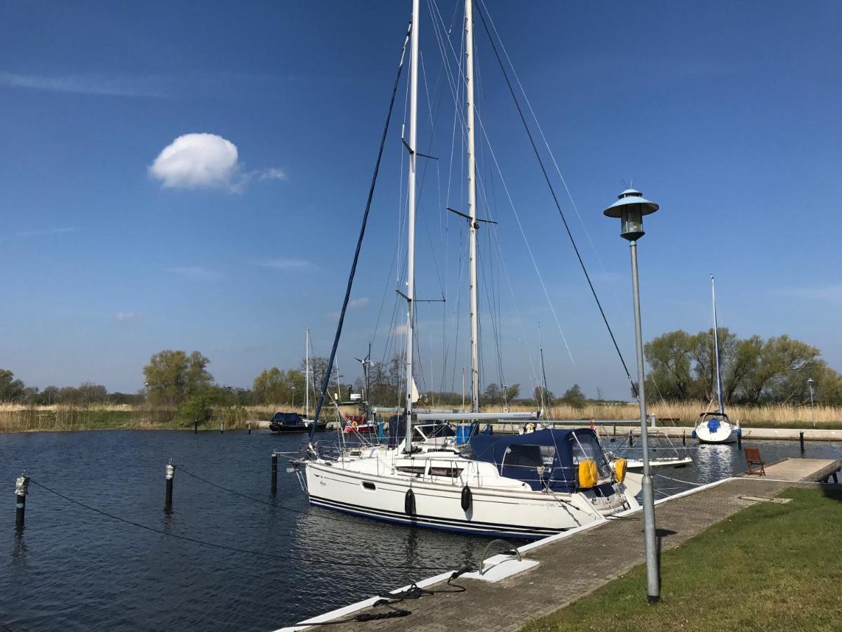 Blick Auf Yachthafen An Der Ostsee اوكرموند المظهر الخارجي الصورة
